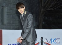 [포토]서울가요대상, 김우빈 '성큼성큼 들어오는 모습도 매력적~!'