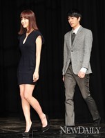 [포토]입장하는 일일드라마 '가시꽃' 주연들..