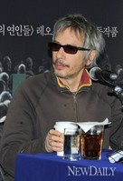 [포토]방한한 프랑스 영화의 거장 '레오 까락스' 감독
