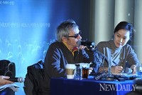 [포토]천재감독 '레오스 카락스' 방한 기자회견