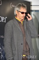 [포토]포토타임을 가지고 있는 '레오 까릭스' 감독
