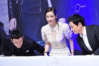 [포토]아이리스2, 장혁-이다해-이범수 '일어나는 모습도 화보~!'