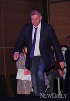 [포토]입장하는 '로버트 저메키스'감독 (영화'플라이트')