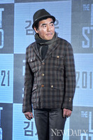 [포토]라스트 스탠드, 김지운 감독 '배우 같은 패션~!'