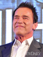 [포토]아놀드 슈왈제네거,  '해맑게 웃으는 꽃중년~!'