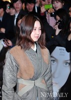 [포토]스토커, '박찬욱' 감독 영화 보러 온 '공효진'