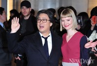 유명 연예인 다 참석한 '스토커' 시사회..