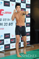 [포토]김동현, '저 주먹에 맞으면...?!'