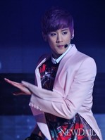 [포토]'틴탑', '긴 생머리 그녀'로 인기 몰이 준비 완료!