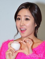 [포토]'최희'아나운서, 깜찍한 표정의 여신