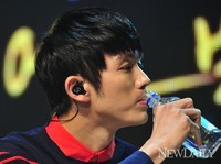 [포토]2AM, 물마시는 '슬옹'