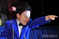 [포토] '리틀싸이' 황민우, '8살 아이 같지 않는 무대'