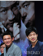 [포토]황정민-유준상, '포스터는 분노 평소에는 훈훈~!'