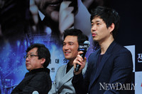 [포토]강우석-황정민-유준상, '분노의 주먹 열심히 찍었습니다~'