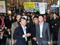 [포토] 퇴장하는 안철수