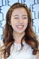 [포토]활짝웃는 '백아연'(LIE팝업스토어)