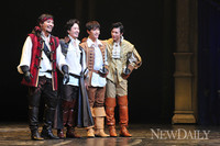 [포토]뮤지컬 삼총사, '이것이 총사의 품격~!'