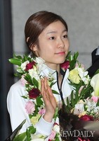 [포토]손흔드는 피겨여왕 김연아