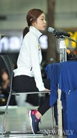[포토] 질문에 답하는 '김연아' 선수 옆에서 봐도 이뻐~