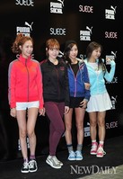 [포토]트레이닝복에 스웨이드 신고 나온 '쥬얼리'