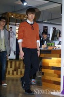 [포토]2pm우영, '잘생긴 얼굴 속에 시크한 매력~!'
