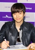 [포토]준호 '꽃미소에 여심 흔들~!'