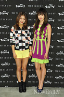 [포토]각선미 대결하는 '루나-빅토리아'