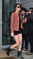 [포토]선글라스에 반바지 입은 '수지'(베디베로)