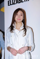 [포토]화이트 자켓 입고 나온 차예련(엘리자베스 앤 제임스)