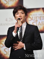 [포토]조권과 함께 유다 역 맡은 몽니 '김신의'(수퍼스타)