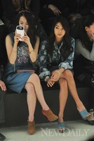 [포토]다솜-보라, '패션쇼에 열중~!'