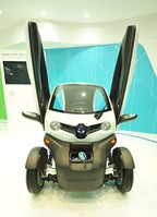 [2013 서울모터쇼] 르노 전기차 '트위지' 앙증 맞고 귀여운 자태를 보라