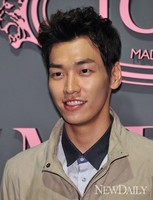 [포토]김영광, 수수한 옷차림(다이애나 왕세자비 사진전)