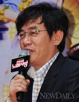 [포토]이경규, '6년만에 전국노래자랑으로 돌아 왔어요~!'