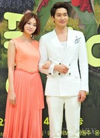 [포토]유인영-정겨운, '우리 둘 잘 어울리나요~?'