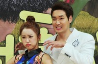 [포토]된장녀와 꼬픈남의 만남~!(정유미-정겨운)