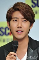 모교 찾은 '광희', 