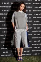 [포토]이연희, '시크한 매력 뽐내며~!'(사카이 패션쇼)