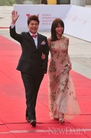 [포토]전현무-강예원, '개막식 사회 맡았어요~'(전주국제영화제)