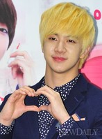 [포토]천둥, '여심녹이는 하트~!'(네일샵 파리스)