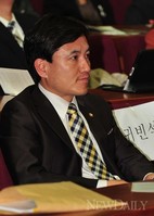 [포토]새누리당 김진태 의원, '마지막까지 북한자유주간 개막식 자리지켜'