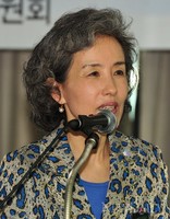 [포토]물망초 창립 1주년 기념식에서 인사말 하는 '박선영 전 의원'