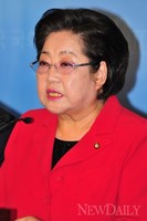 [포토]日 과거사 부정, 대응 촉구하는 김을동 의원