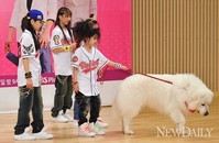 [포토]어! 상근이 여기있네!(하이힐을 신고 달리는 엄마)