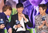 [포토]웃음 터진 '박기웅-김수현-이현우' 세 배우