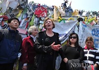 [포토] 대북 전단의 필요성을 말하는 수잔솔티