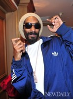 [포토]포즈 취하며 퇴장하는'스눕독'