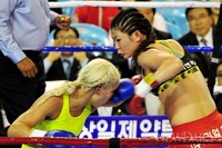 [포토]불꽃튀는 WBC 7차 방어전 현장(최현미-샤론 오코넬)