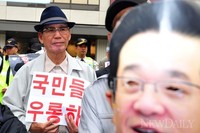 [포토]'CJ E&M' 규탄 기자회견에 등장한 이재현?