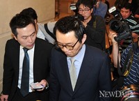 [포토]기자회견 마친 '윤창중' 전 대변인